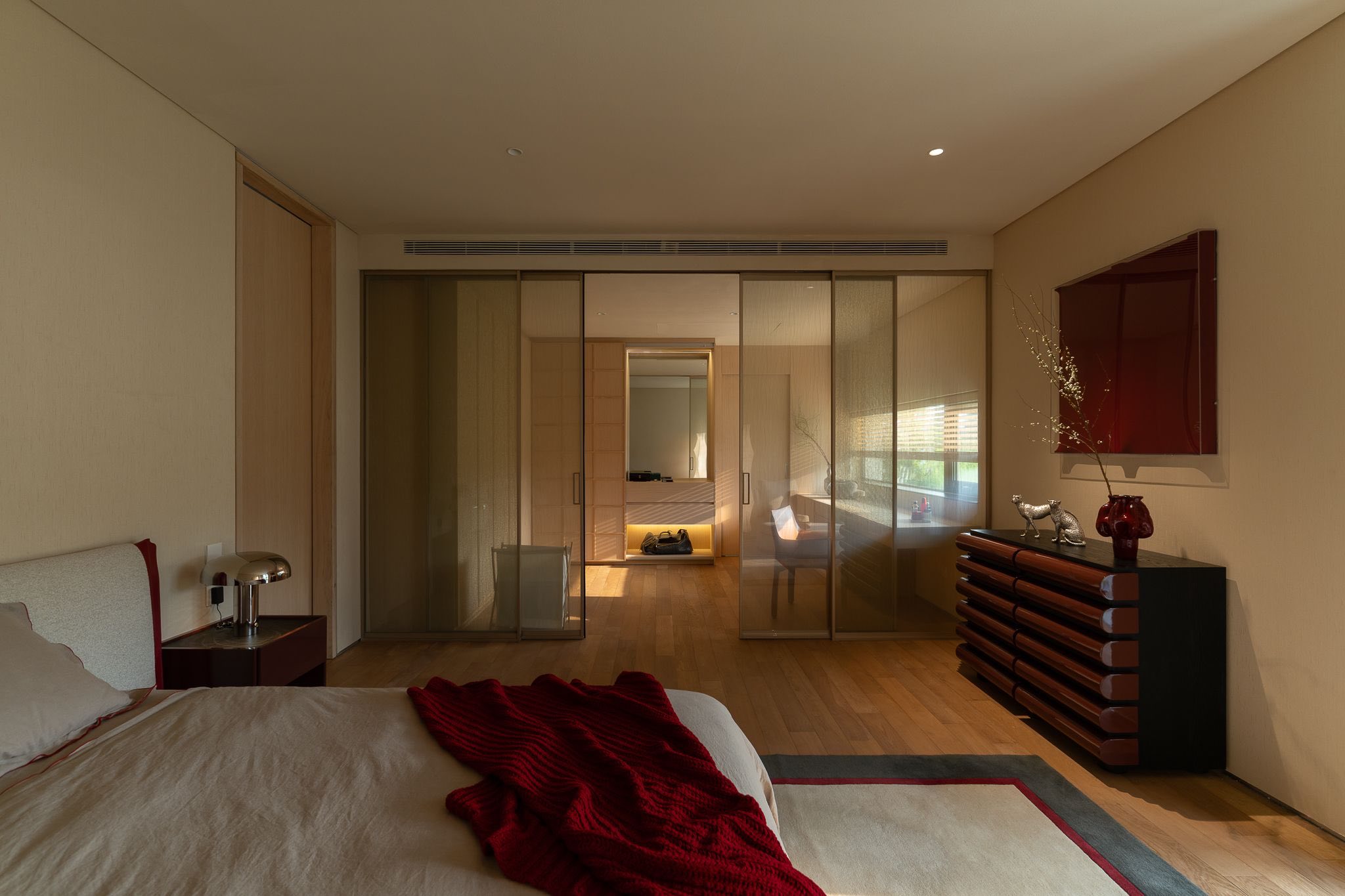 Bề mặt tường cát SHU tại The House of Being