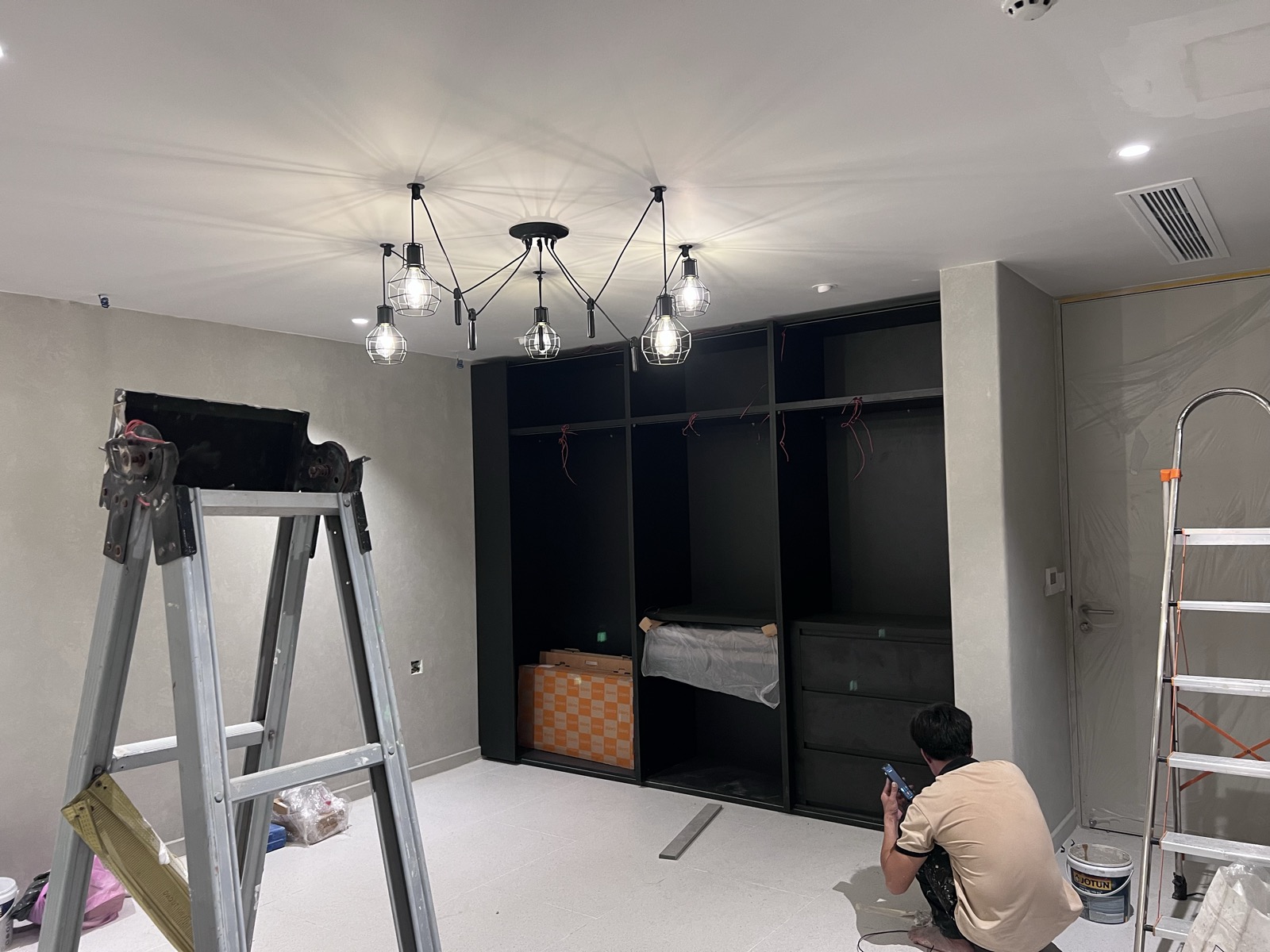 Công đoạn thi công vân bê tông tại villa Phú Mỹ Hưng